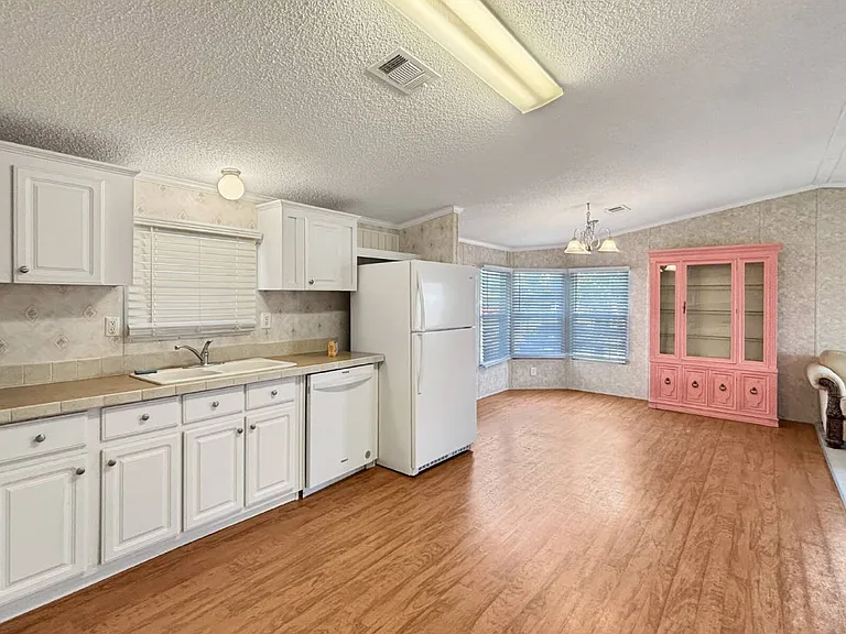 7568 SE Swan Ave — Photo 7