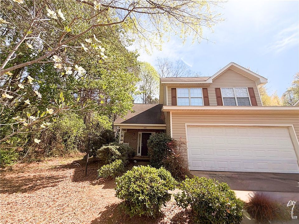 1st image of 818 Greenewood Dr