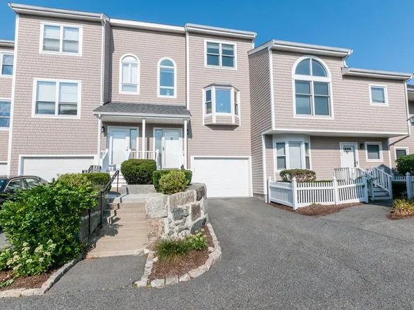 41 Whaler Ln, Quincy, MA 02171