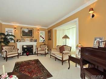 2nd image of 8215 192nd St