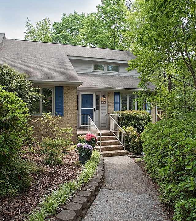 1st image of 134 Montrose Dr