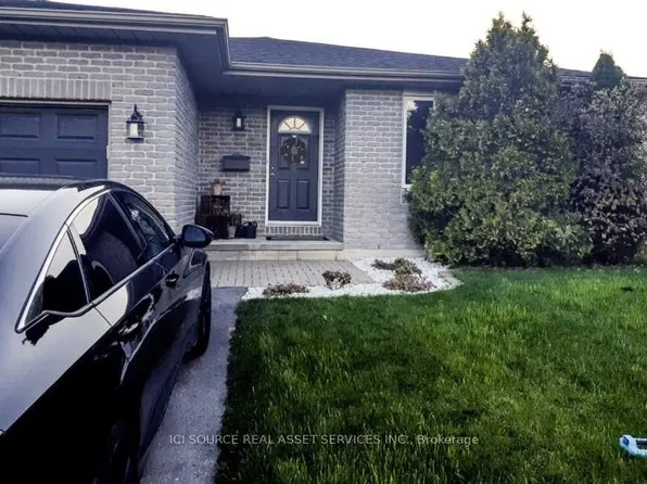 8 Mayhew Dr, Quinte West, ON K8V 6W8