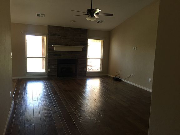 3rd image of 3711 NE Willow Way