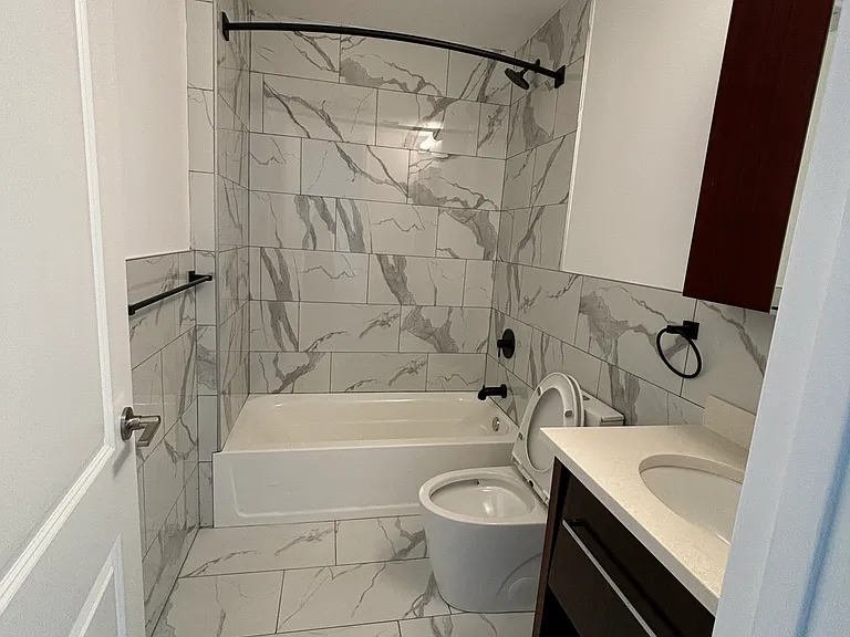 24-30 Elm St #201 — Photo 5