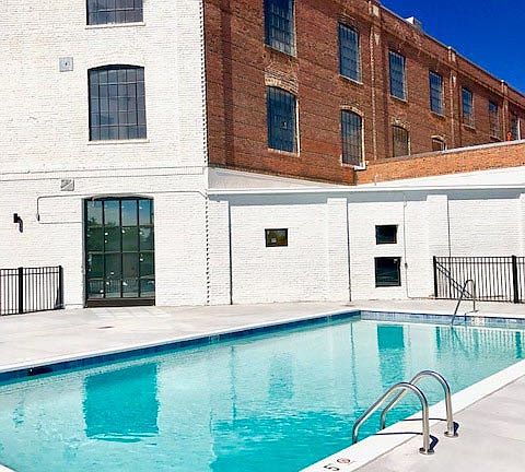 4th image of 204 W 22nd St APT 111