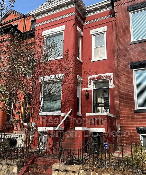 32 Quincy Pl NE #NE