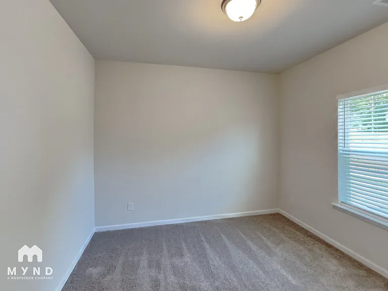 7130 Amberhouse Dr — Photo 11