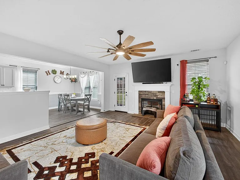 537 Jensen Ln — Photo 29