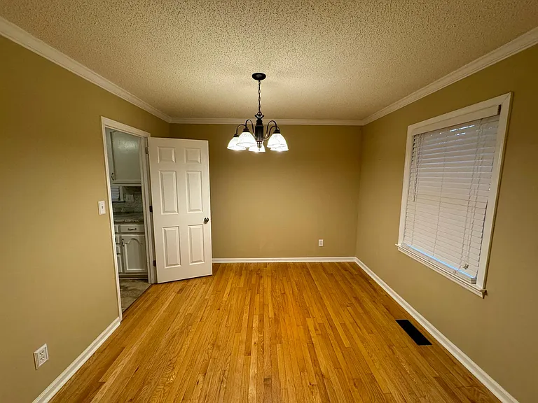 130 Water Oak Ct — Photo 8