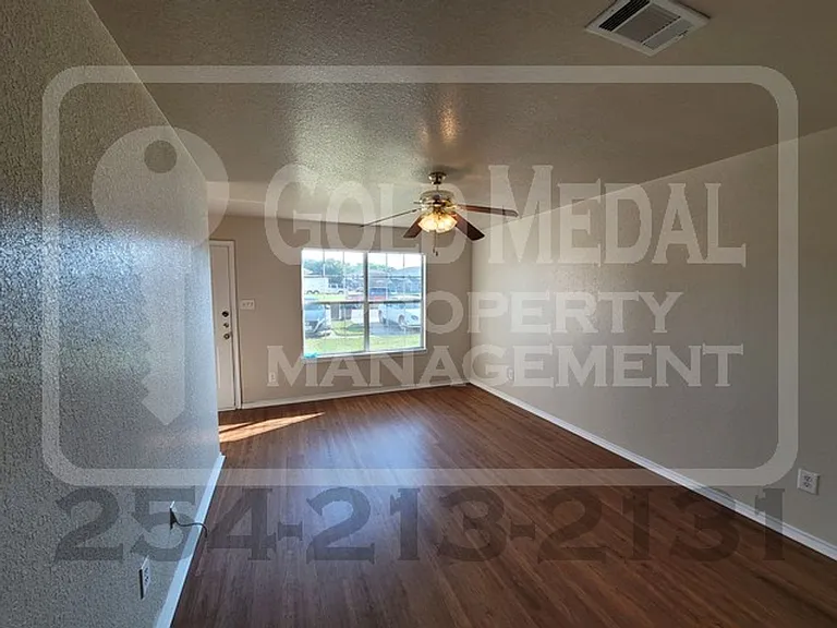 106 Lark St — Photo 7