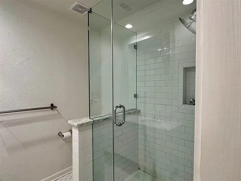 1509 Vine St — Photo 20