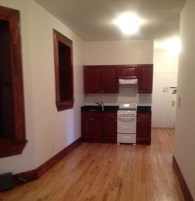 3rd image of 2041 1st Ave APT 2