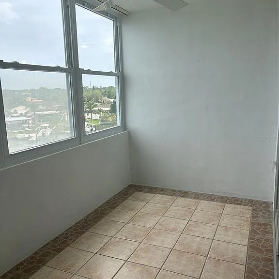 4725 Cove Cir #405 — Photo 12