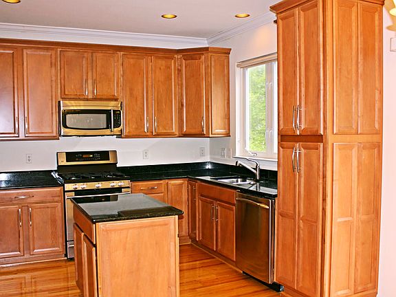 5th image of 14808 Edman Cir