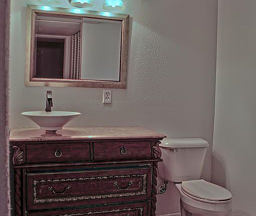 Master suite bathroom