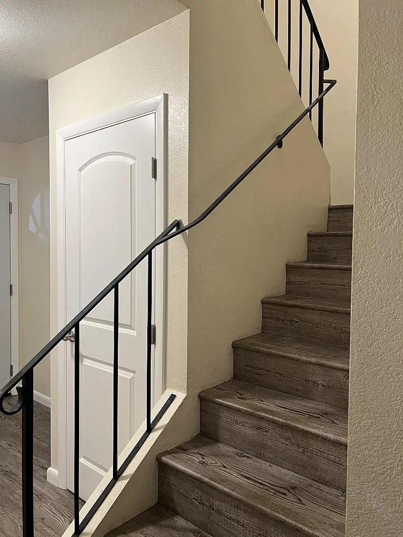 1473 Parkway Drive — Photo 1