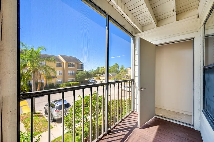 1 bed, 1.0 bath, $1,350 — Photo 3