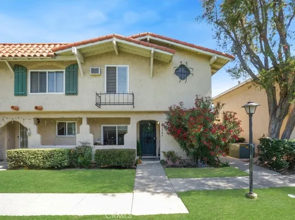 17274 Nisson Rd APT A, Tustin, CA 92780