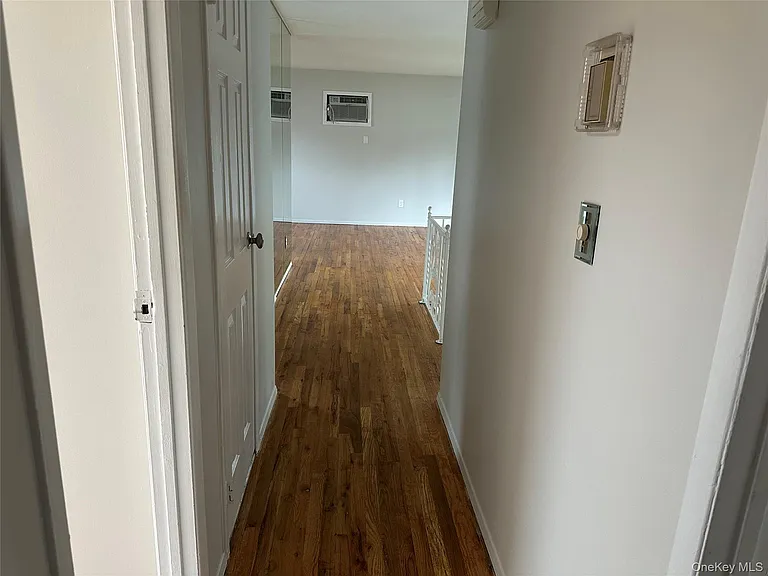 308 Essex St — Photo 12