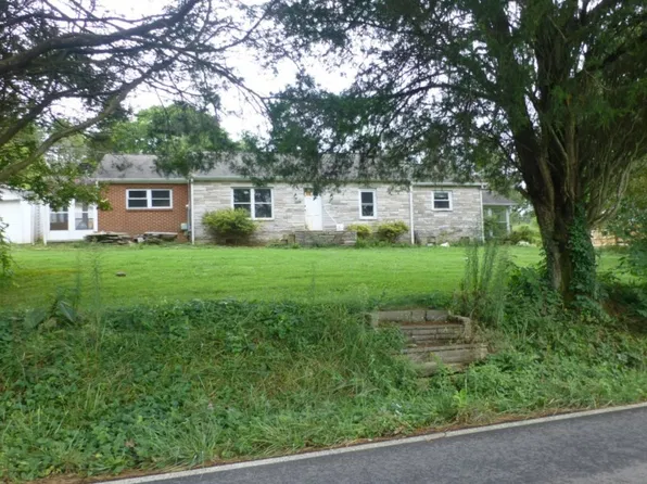 957 Thorngrove Park, Strawberry Plains, TN 37871