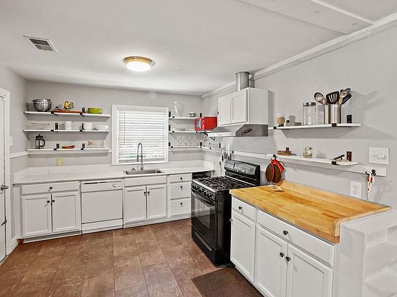 3rd image of 505 Jefferson Park Ave