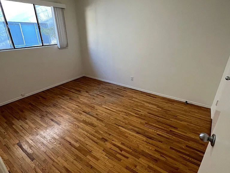 11725 Darlington Ave #6 — Photo 3