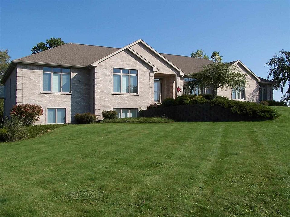 2nd image of 7448 N Morning Meadow Ln