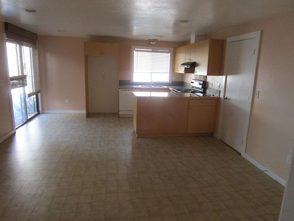 Kitchen and dining room