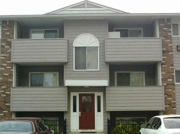 320 N Chestnut St APT 103