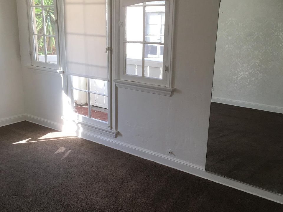 1st image of 4428 S Victoria Ave