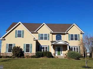 981 Gallery Dr, Schwenksville, PA 19473