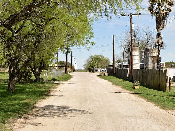 4th image of 12064 Western Trl