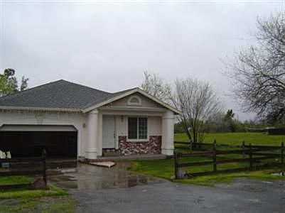 1st image of 660 Hayes Ave