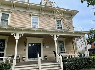 421 Broadway #A, Newport, RI 02840