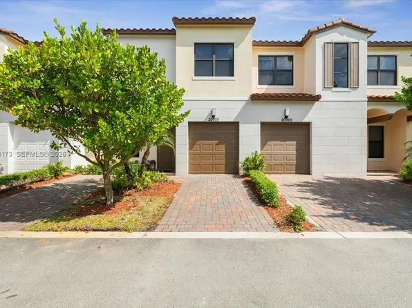 20975 NW 1st Ct, Hollywood, FL 33029