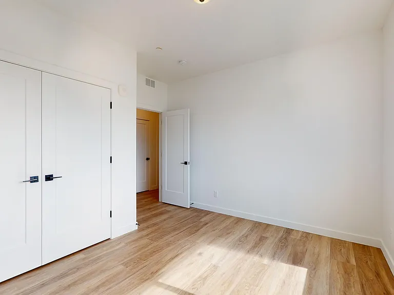 1266 S Sawmill Blvd — Photo 5