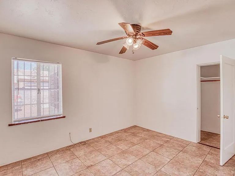 1304 E Linden St #1 — Photo 12