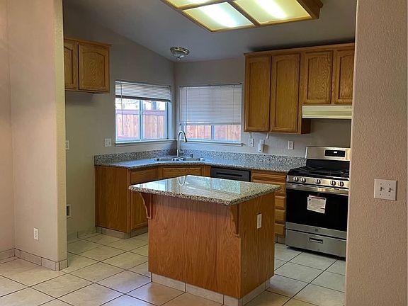 2nd image of 2413 Novi Dr