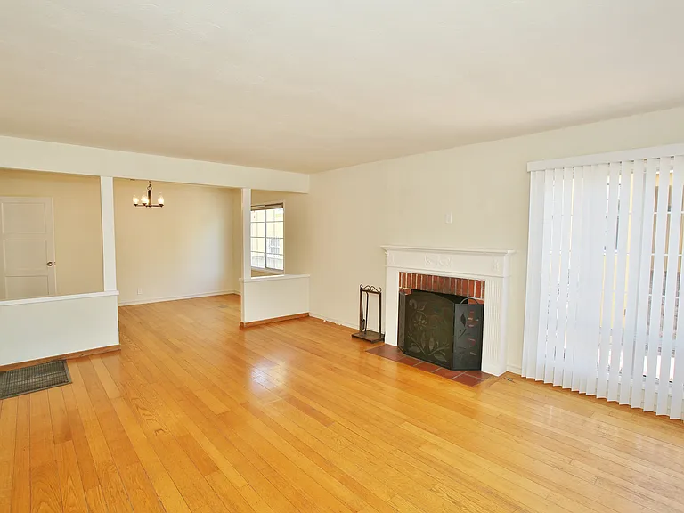 529 Haas Ave — Photo 2