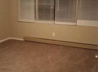 422 Estberg Ave #207, Waukesha, WI 53186