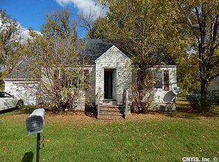 7520 Oswego Rd, Liverpool, NY 13090