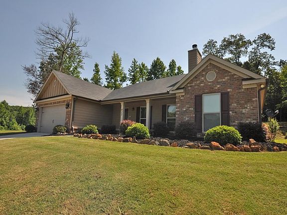 3rd image of 822 Rouse Cir