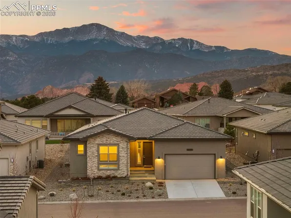 3474 Crest Hollow Vw, Colorado Springs, CO 80904