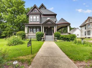622 N 7th St, Rochelle, IL 61068