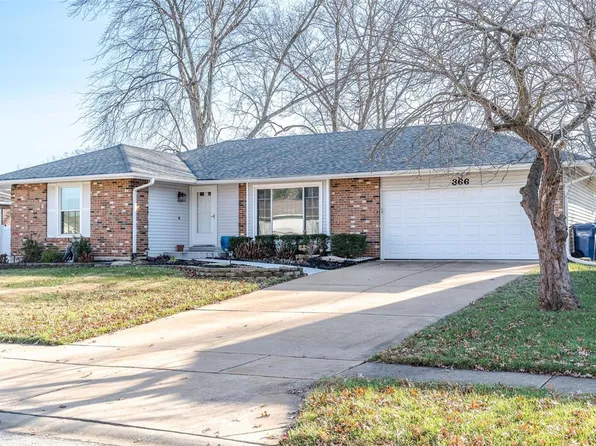 366 Messina Dr, Ballwin, MO 63021