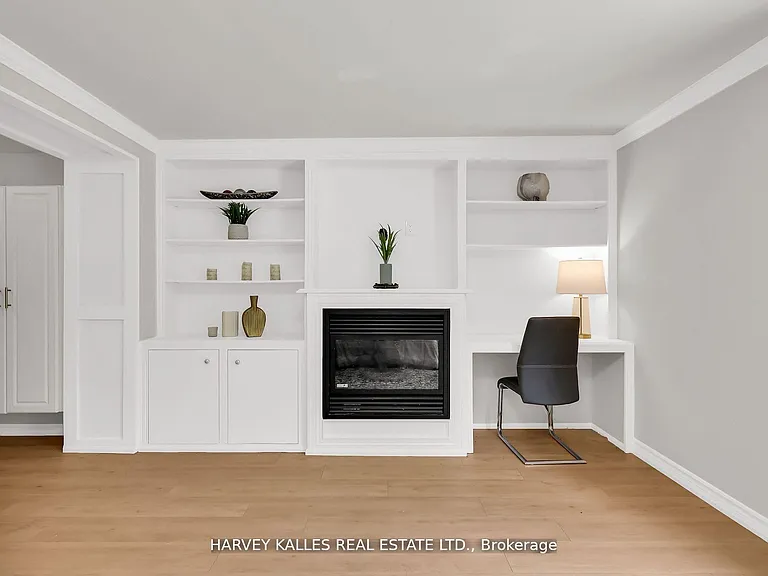 16 Wedgeport Pl — Photo 17
