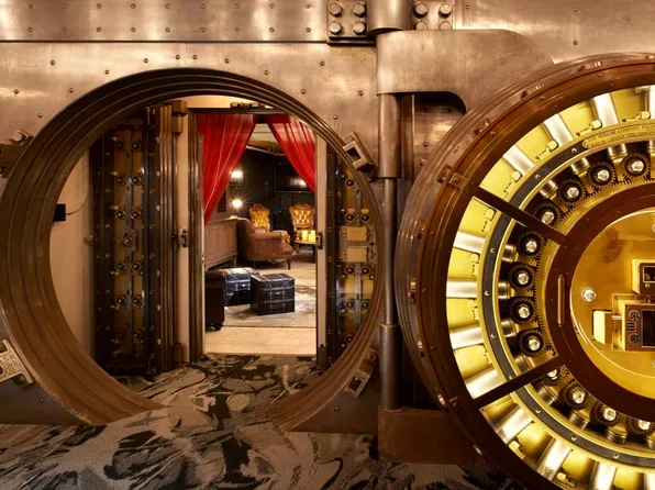 Iconic Living at The 9