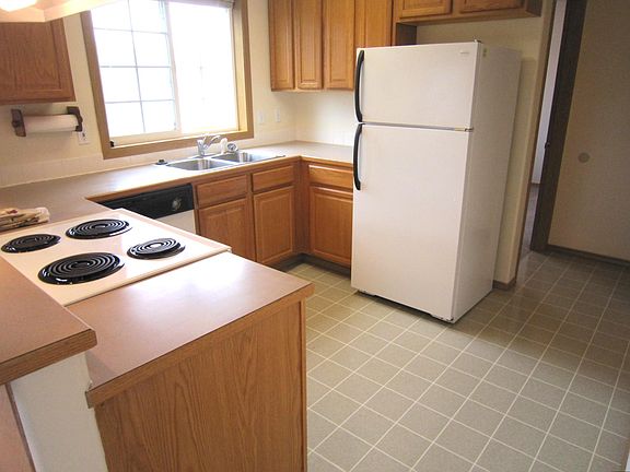 Kitchen, includes all appliances including washer & dryer
