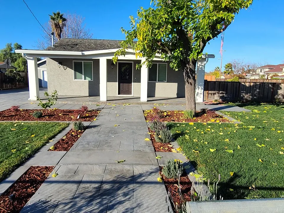 745 Emory Ave