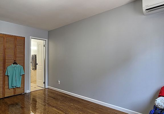 3rd image of 198 Ellery St #2R